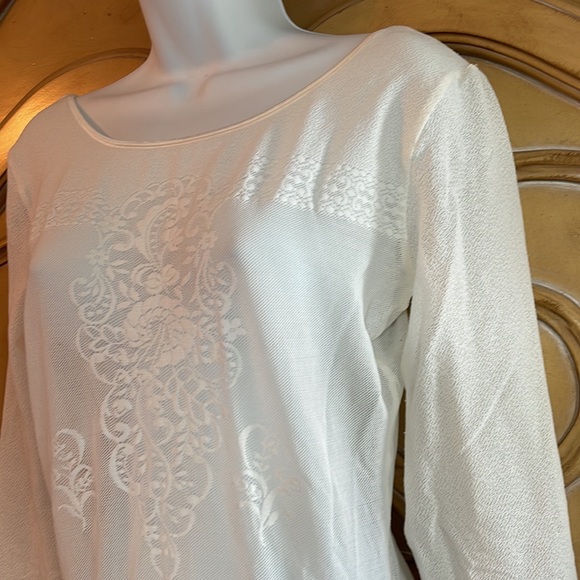 White Mesh Patterned Bodysuit - Picture 2 of 11